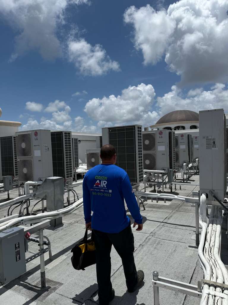 LG VRF rooftop maintenance — Brickell, FL